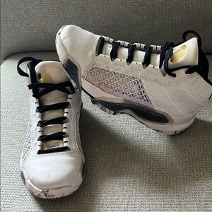 Gently used white, black, and gold Nike Jordan’s. Youth size 5. DZ3499-107.